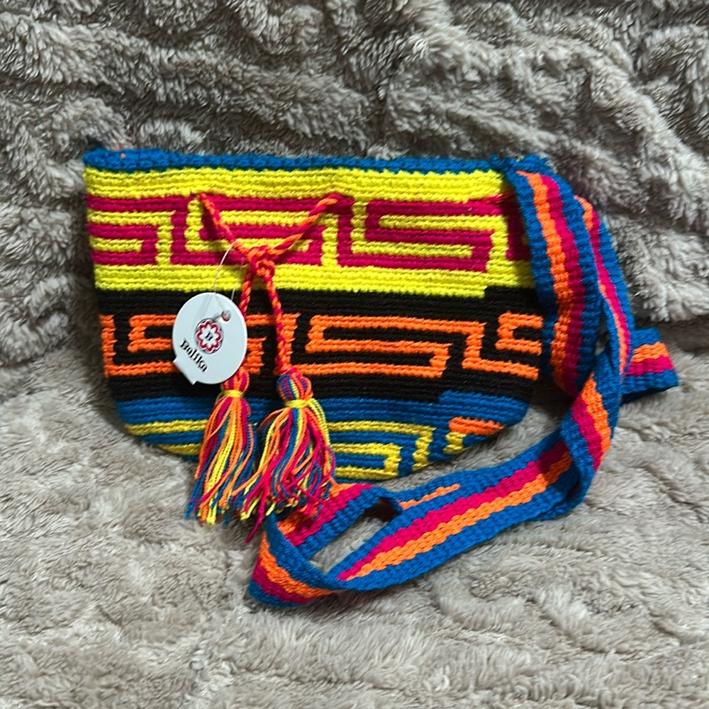 Wayuu crossbody bucket bag